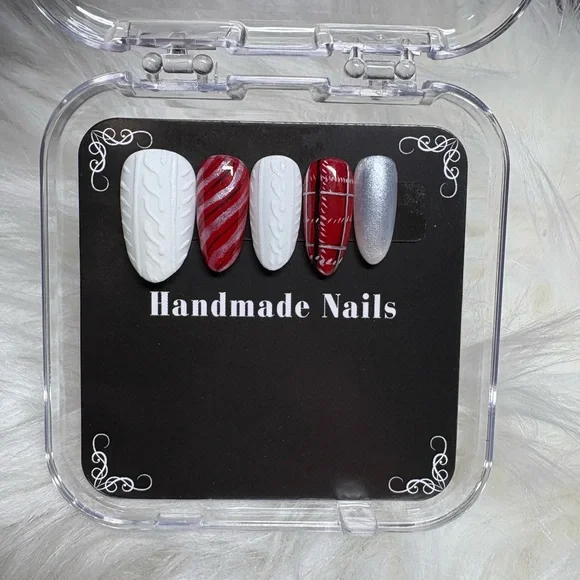 Custom press-on nails! - Picture 2 of 4